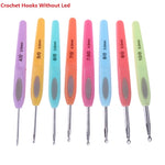 8pcs LED Crochet Hook Set – Multicolor Knitting Needles with Plastic Handle 2.5–6mm