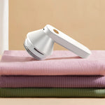 USB Rechargeable Electric Lint Remover – Portable Clothes Fuzz & Fabric Shaver